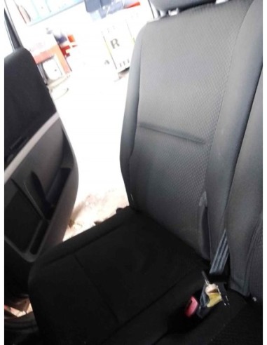 ASIENTOS TRASERO DERECHO TOYOTA COROLLA VERSO...