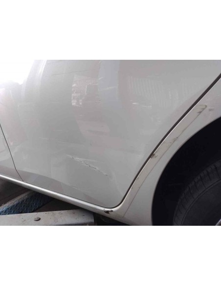 PUERTA TRASERA IZQUIERDA TOYOTA AURIS (E18) - 194836