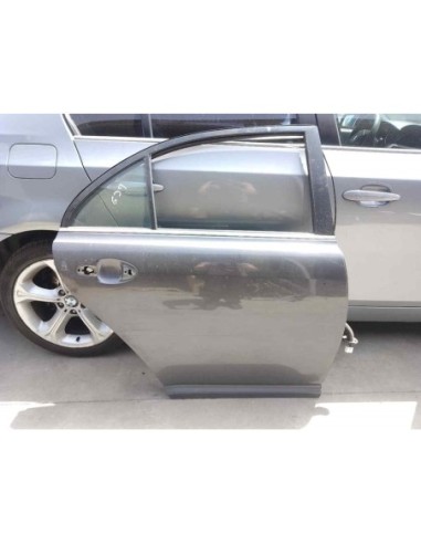 PUERTA TRASERA DERECHA TOYOTA AVENSIS BERLINA...