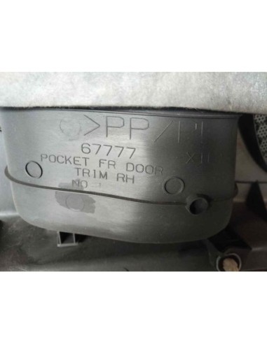 GUARNECIDO PUERTA DELANTERA DERECHA TOYOTA...