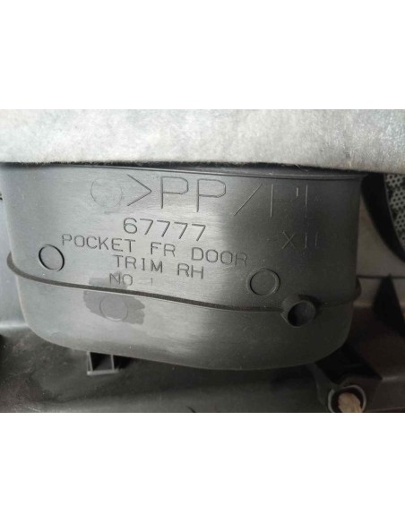 GUARNECIDO PUERTA DELANTERA DERECHA TOYOTA PRIUS (ZVW30) - 197401