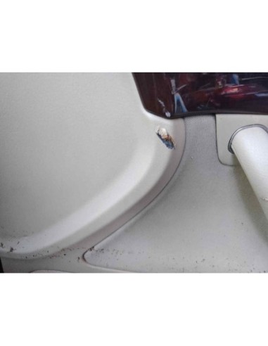 GUARNECIDO PUERTA DELANTERA DERECHA AUDI A4...