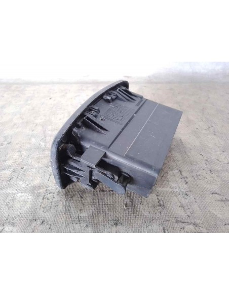 REJILLA AIREADORA OPEL VIVARO - 215657