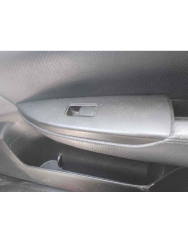 MANDO ELEVALUNAS DELANTERO DERECHO SUBARU...