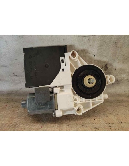 MOTOR ELEVALUNAS DELANTERO DERECHO AUDI A3 (8P1) - 137399