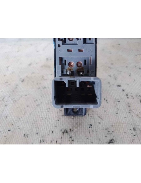 MANDO ELEVALUNAS TRASERO IZQUIERDO SSANGYONG KORANDO - 134175