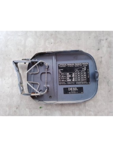 TAPA EXTERIOR COMBUSTIBLE MERCEDES-BENZ CLASE E...