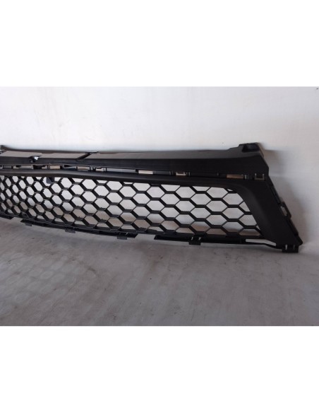 REJILLA PARAGOLPES CENTRAL MAZDA 3 BERLINA (BK) - 103782