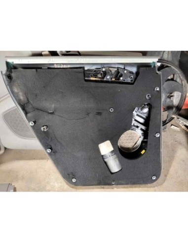 GUARNECIDO PUERTA TRASERA DERECHA AUDI Q7 (4L)...
