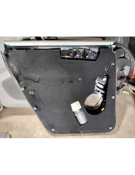 GUARNECIDO PUERTA TRASERA DERECHA AUDI Q7 (4L) - 245123
