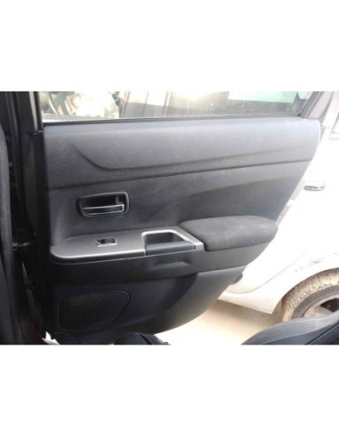 GUARNECIDO PUERTA TRASERA DERECHA MITSUBISHI...