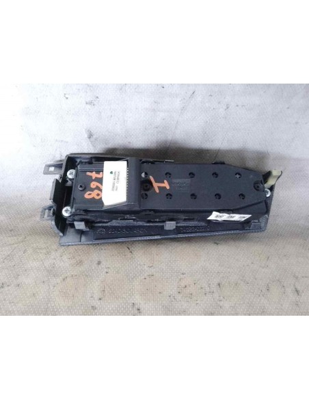 MANDO ELEVALUNAS DELANTERO IZQUIERDO TOYOTA COROLLA (E12) - 217271
