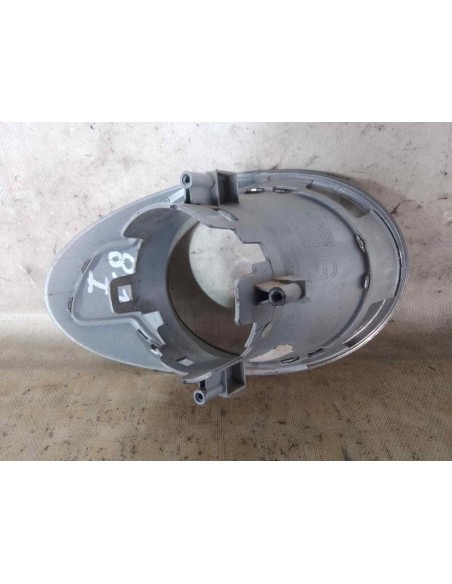 MOLDURA ANTINIEBLA IZQUIERDA PEUGEOT PARTNER FURGÓN - 237380