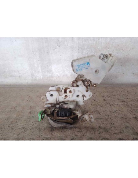 CERRADURA PUERTA DELANTERA DERECHA NISSAN PRIMERA BERL / TRAVELLER (P10/W10) - 247854