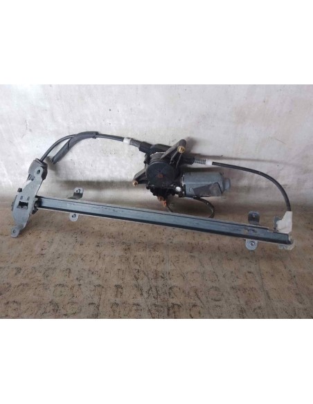 ELEVALUNAS DELANTERO DERECHO NISSAN PRIMERA BERL / TRAVELLER (P10/W10) - 247851