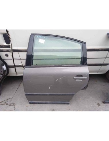 PUERTA TRASERA IZQUIERDA VOLKSWAGEN PASSAT...