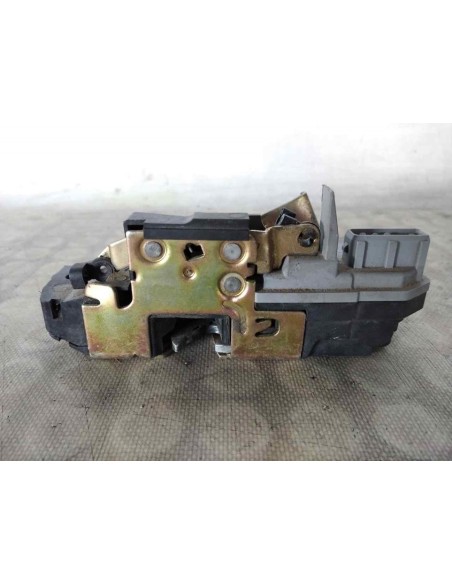 CERRADURA PUERTA TRASERA DERECHA PEUGEOT 306 3/5 PT  / 4 PT  (S2) - 141881