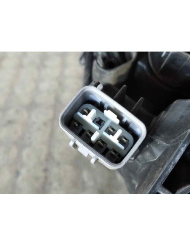 FARO DERECHO TOYOTA AURIS (E18) - 143152