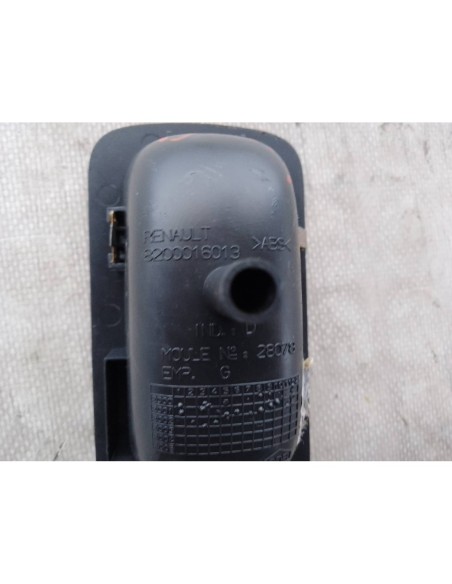 MANDO ELEVALUNAS TRASERO IZQUIERDO RENAULT CLIO II FASE I (B/CB0) - 104132