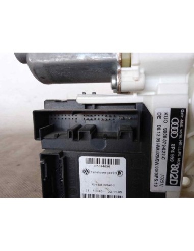 MOTOR ELEVALUNAS TRASERO DERECHO AUDI A3...