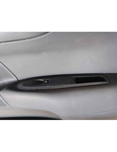 GUARNECIDO PUERTA DELANTERA DERECHA CITROEN C4 BERLINA - 111005