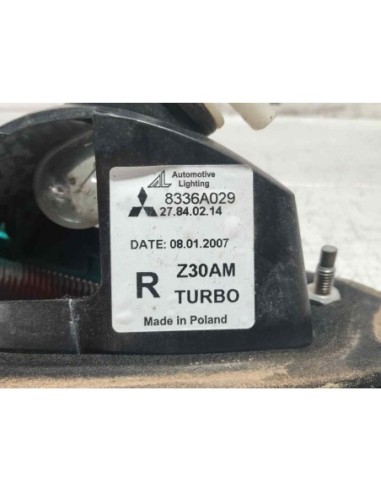 PILOTO TRASERO DERECHO INTERIOR MITSUBISHI COLT...