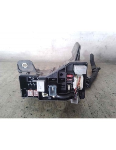 CAJA RELES / FUSIBLES TOYOTA COROLLA VERSO (R1)...