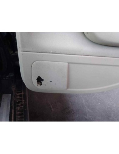 GUARNECIDO PUERTA TRASERA DERECHA AUDI A4...