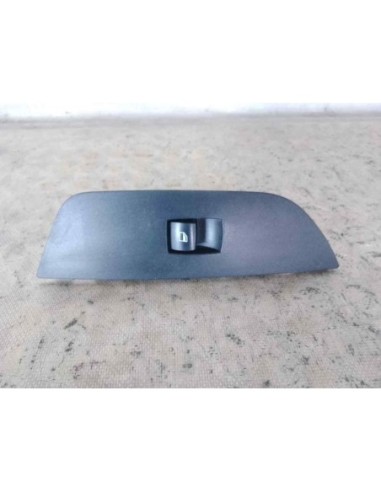 MANDO ELEVALUNAS DELANTERO DERECHO BMW SERIE X1...
