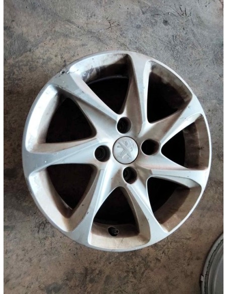 LLANTA PEUGEOT 208 - 253047