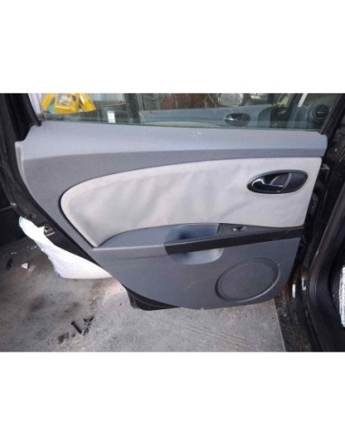 GUARNECIDO PUERTA TRASERA IZQUIERDA SEAT LEON...