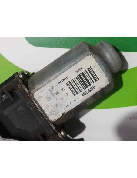 ELEVALUNAS TRASERO DERECHO NISSAN ALMERA (N16/E) - 261345