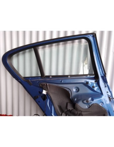 PUERTA TRASERA IZQUIERDA BMW SERIE 1 BERLINA 5P...