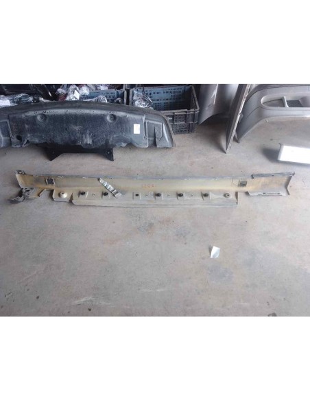 FALDON LATERAL MERCEDES-BENZ CLASE E (BM 210) BERLINA - 238686
