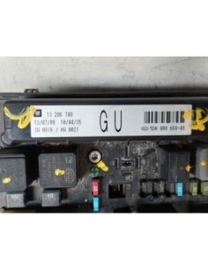 CAJA RELES / FUSIBLES OPEL ASTRA H GTC - 256671 2