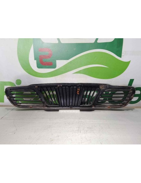 REJILLA DELANTERA DAEWOO LANOS - 115713