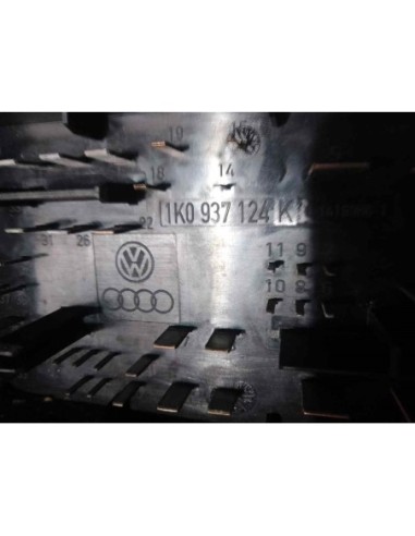 CAJA RELES / FUSIBLES VOLKSWAGEN GOLF PLUS V...
