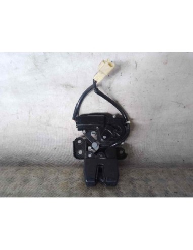 CERRADURA MALETERO / PORTON TOYOTA AVENSIS...