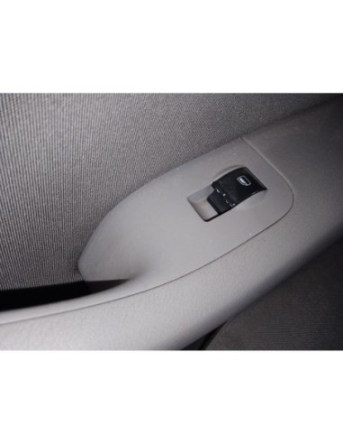 MANDO ELEVALUNAS TRASERO DERECHO AUDI A4...