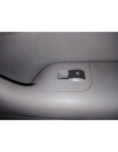 MANDO ELEVALUNAS DELANTERO DERECHO AUDI A4...