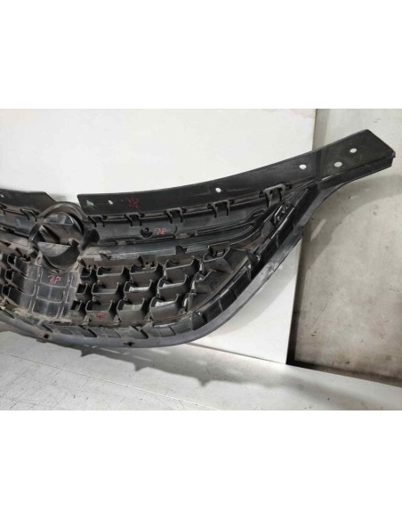 REJILLA DELANTERA OPEL ZAFIRA C TOURER - 226754