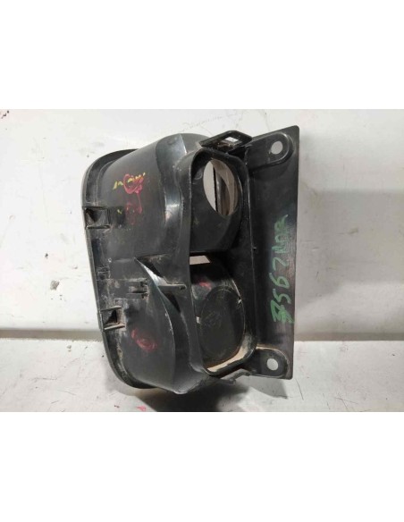 PILOTO TRASERO DERECHO PARAGOLPES OPEL VIVARO - 215697