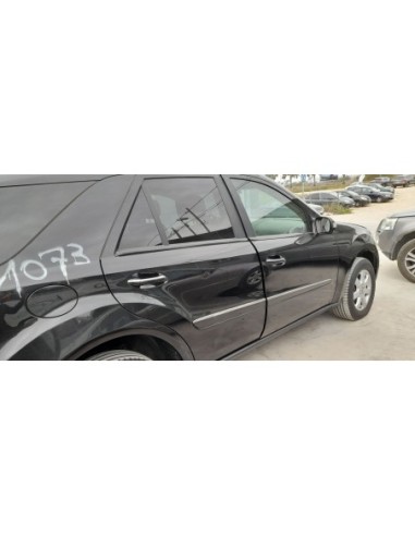 PUERTA TRASERA DERECHA MERCEDES-BENZ CLASE ML...