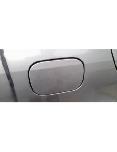 TAPA EXTERIOR COMBUSTIBLE MERCEDES-BENZ CLASE E...