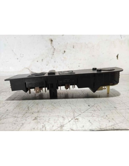 MANDO ELEVALUNAS DELANTERO IZQUIERDO AUDI 100 BERLINA (443) - 269620