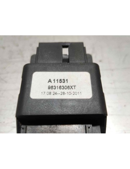 MANDO ELEVALUNAS DELANTERO IZQUIERDO PEUGEOT 206 - 213844