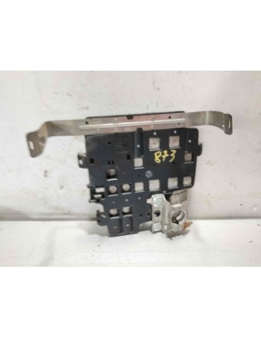 CAJA RELES / FUSIBLES RENAULT MASTER III...
