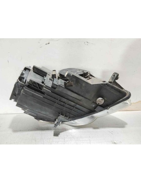 FARO IZQUIERDO VOLKSWAGEN PASSAT BERLINA (3C2) - 263067