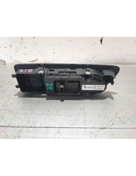 MANDO ELEVALUNAS DELANTERO DERECHO BMW SERIE 1 BERLINA (E81/E87) - 270870