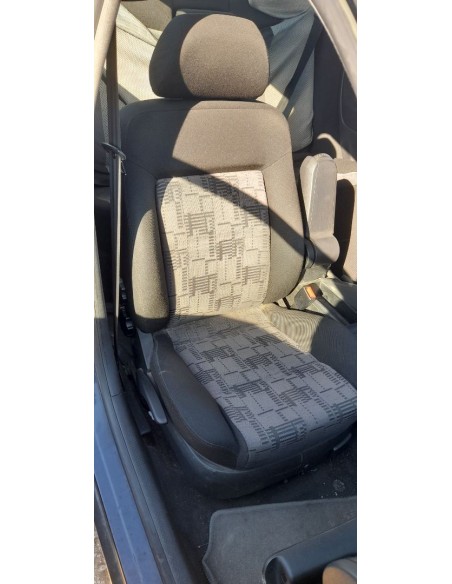 ASIENTO DELANTERO DERECHO VOLKSWAGEN PASSAT BERLINA (3B2) - 271021
